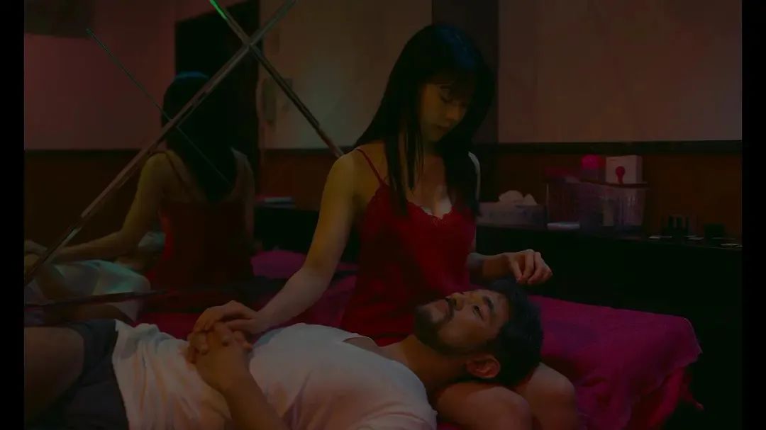 我竟然被风俗女的洗白上岸经历给感动了