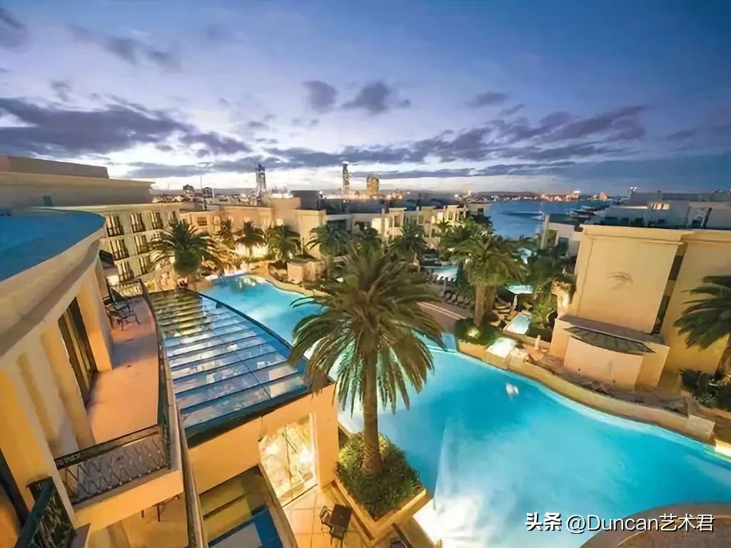 奢侈品跨界玩起酒店，还有你们设计师什么事！