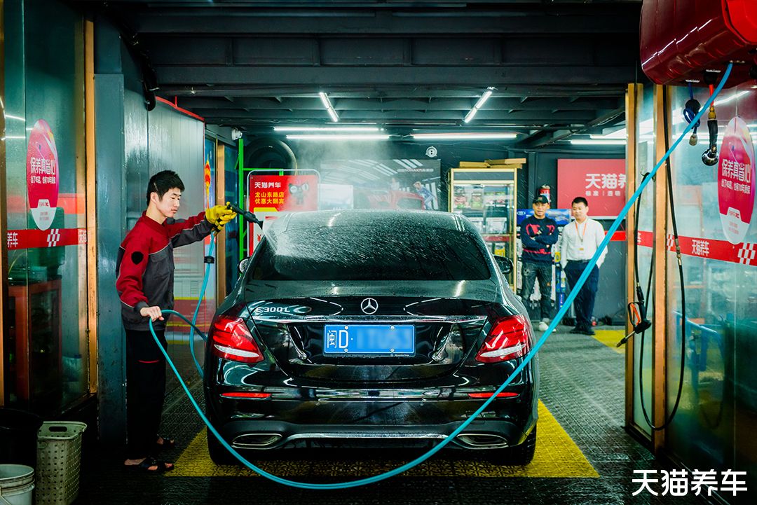 天猫养车加盟商陈石升：用服务“锁”住客户收入翻倍