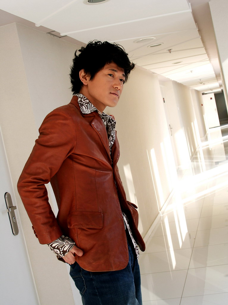 他是荧屏上凶残的“鬼子”，生活中怕重庆老婆