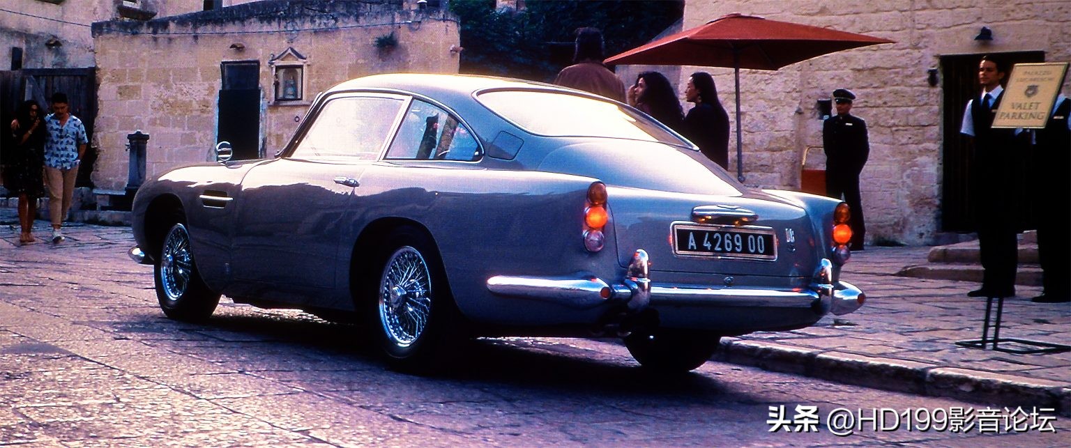 jvcn118激光8k投影机测评,jvcn784k投影机评测