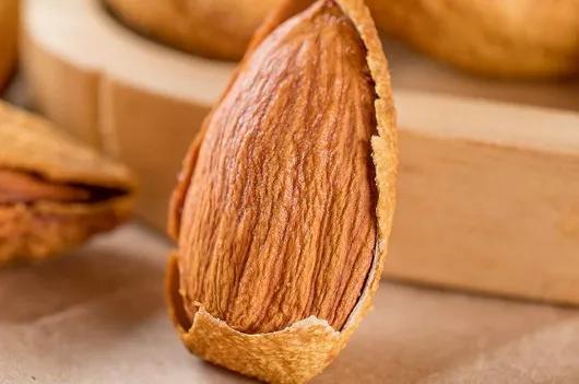 中医说年货·坚果|零食届的“营养担当”，价值和食用禁忌你知道吗～