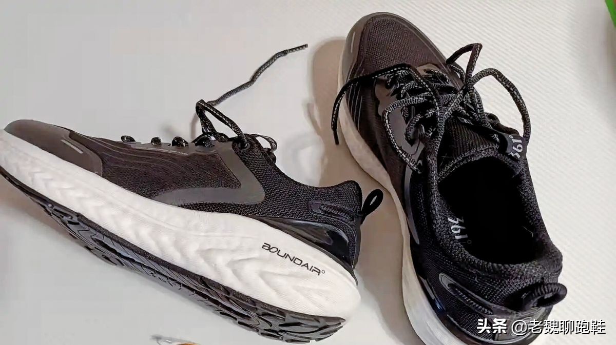 比较耐穿好看的慢跑鞋,穿一年的鞋推荐