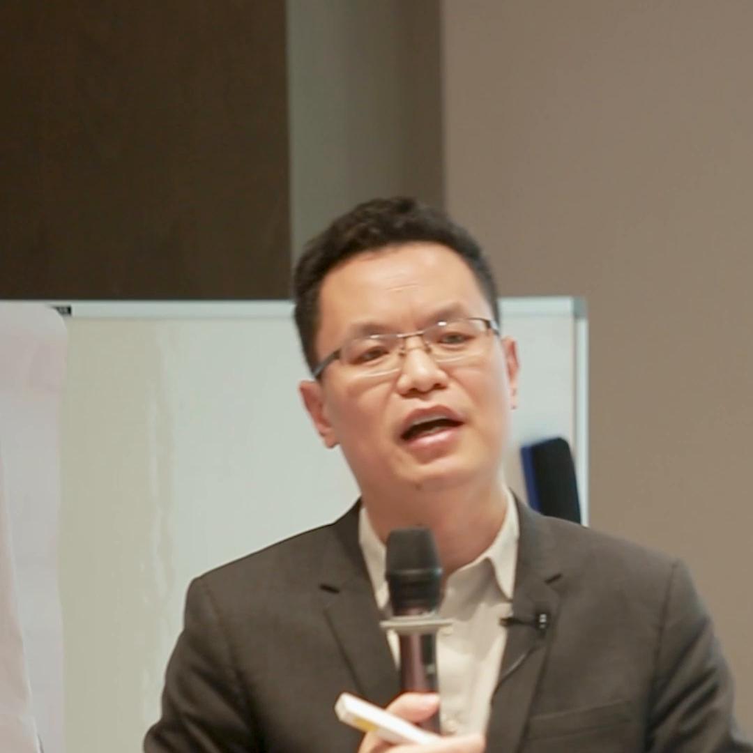 老板群体创业的初心和历程，看看您是否有同感。点头像+关...