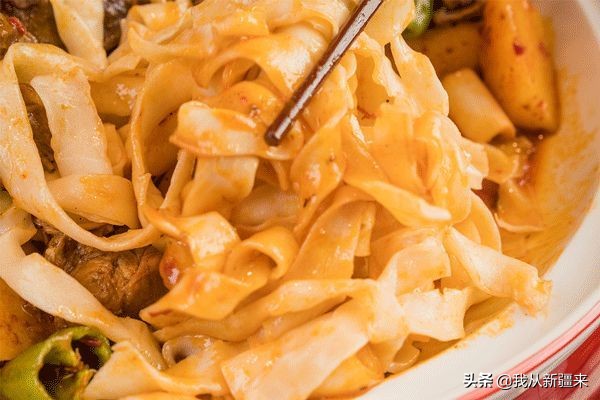 @合肥市民，听说有人给你搬来了一座*疆新**