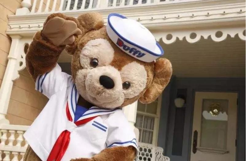 凌晨超5000人买迪士尼玩偶,凌晨3点超5000人迪士尼排队买玩偶