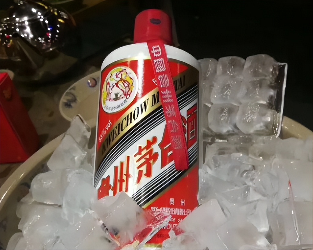 炎热的夏天喝酒的五个误区,冬天喝酒安全注意事项