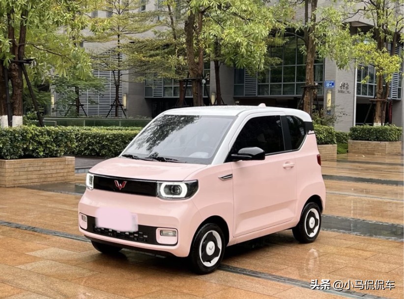 奔奔e-star2022新款301公里售价5.38万,长安奔奔e-star301公里最新续航测评