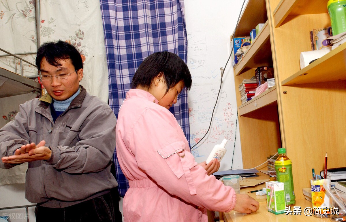 父亲绝症儿子离家出走,父亲精神病女儿12岁打工