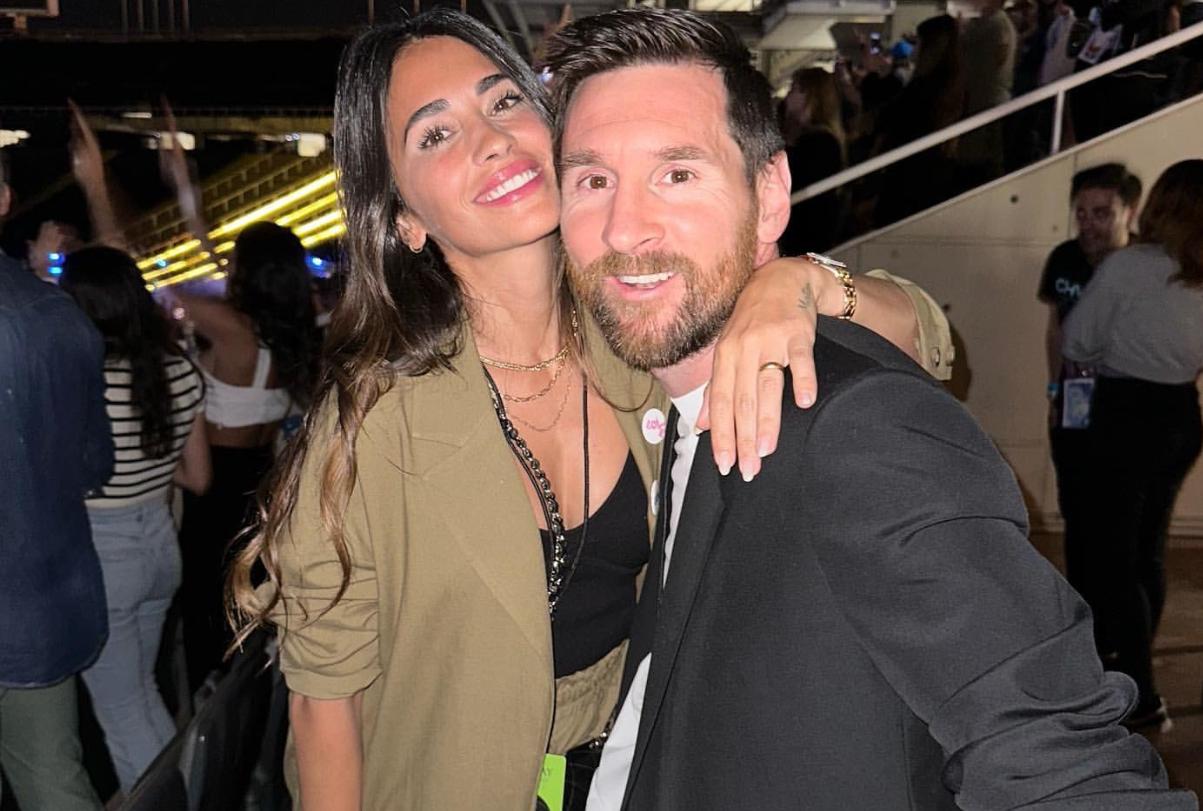 安妞梅西秀恩爱视频,安妞梅西秀恩爱