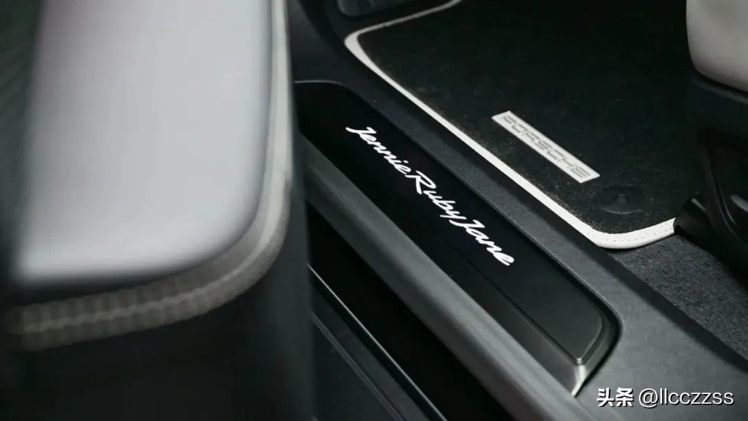 blackpink被看上,保时捷看blackpink