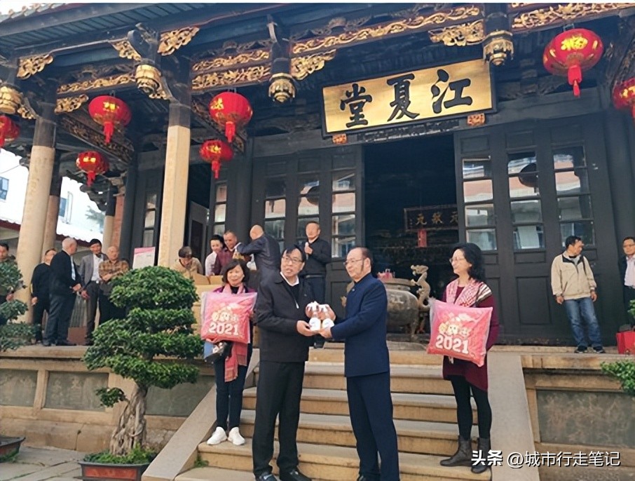 到处都有很多的英语,到处都有空气吗