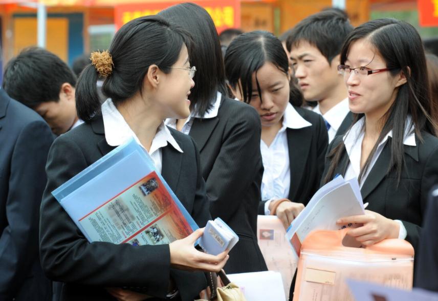 宇宙的尽头不是编制，是送外卖！社科院硕士生经历凸显就业之殇