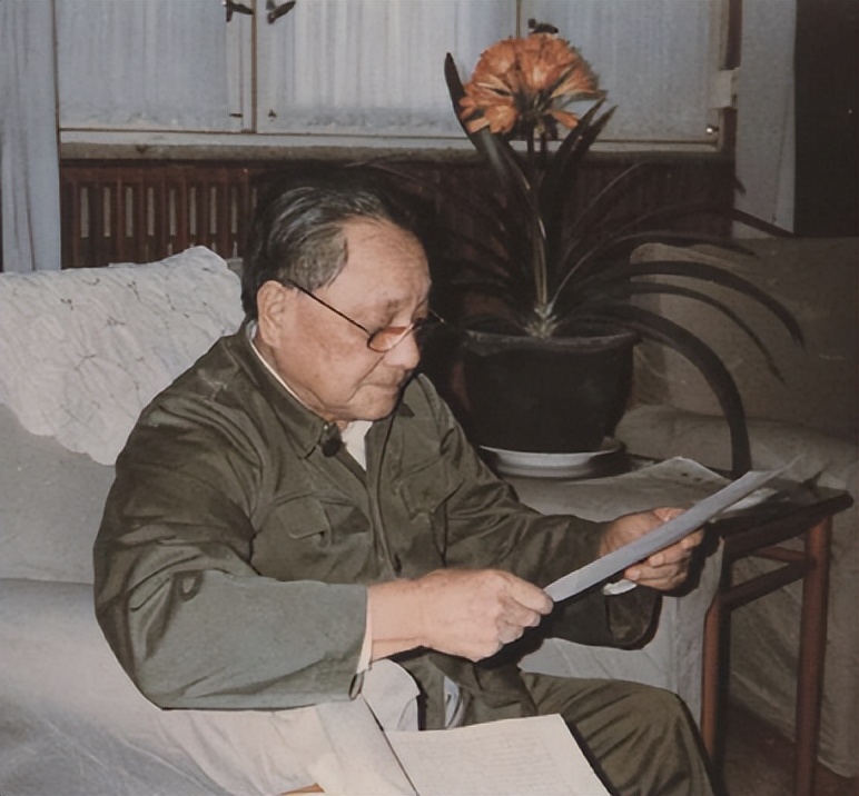 1986年华莱士问：台湾有何必要同大陆统一？邓公耐心说出3个原因