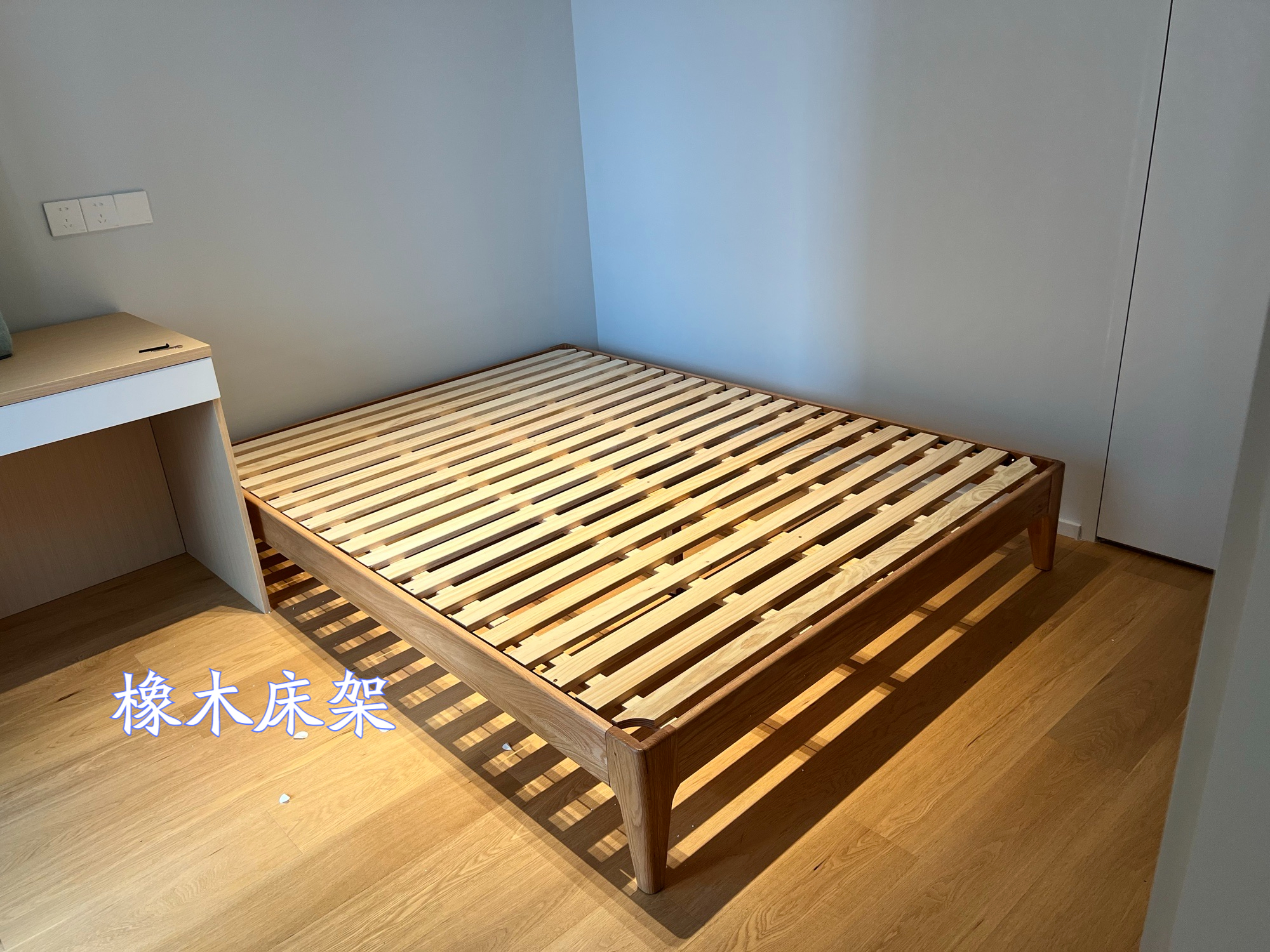 房屋装修低成本简单大气,高大上的卧室装修更省钱