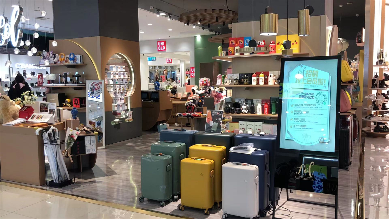 立式广告机有什么功能,特色立式广告机包括哪些