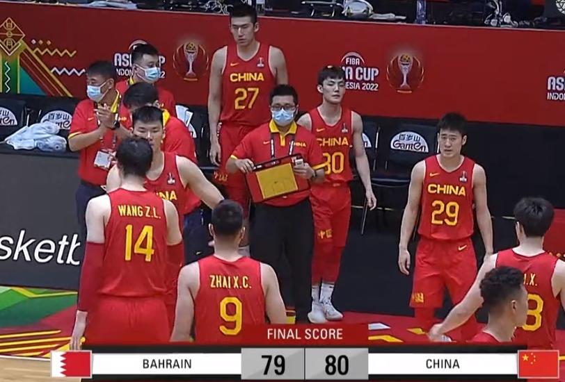 中国男篮再胜日本队赵睿超远三分,赵睿缺席广东输了几场比赛