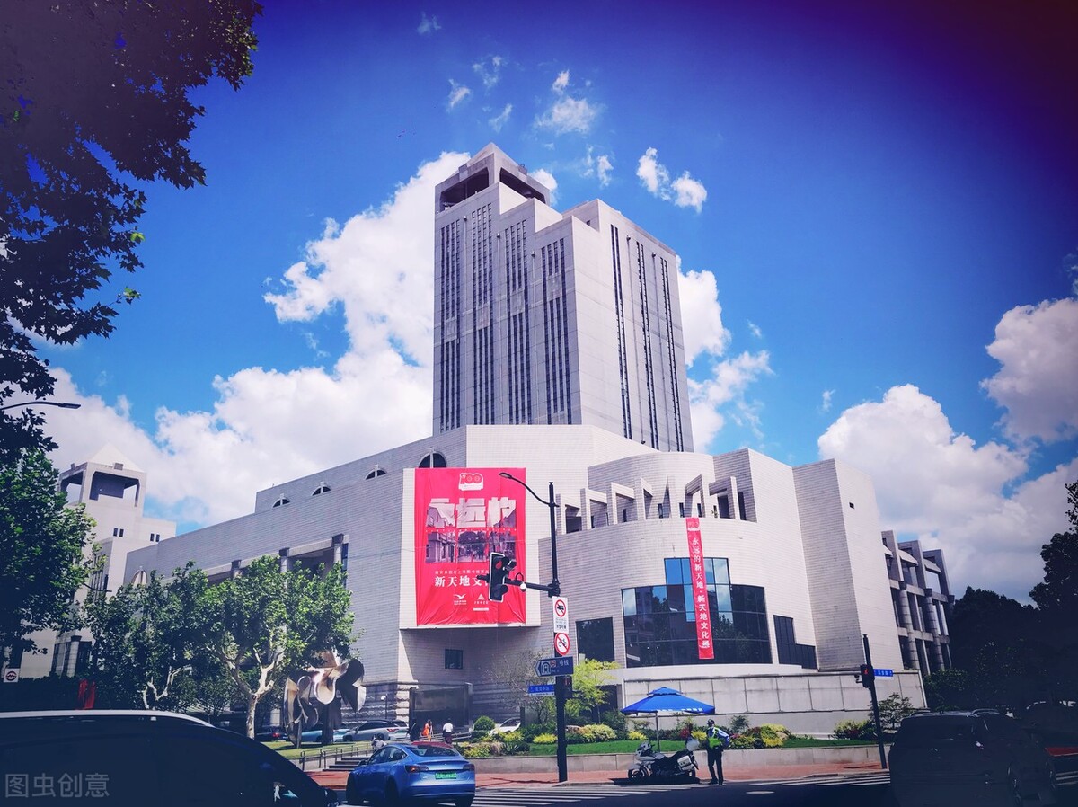 上海艺术学院有哪些专业适合女生,上海市哪几所大学有艺术专业