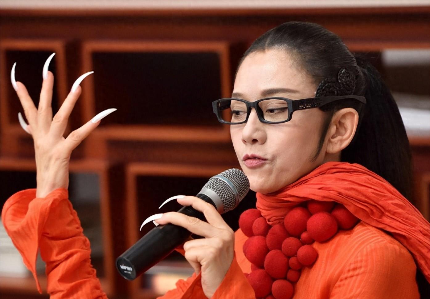 杨丽萍的四大不解之谜,杨丽萍十大不解之谜