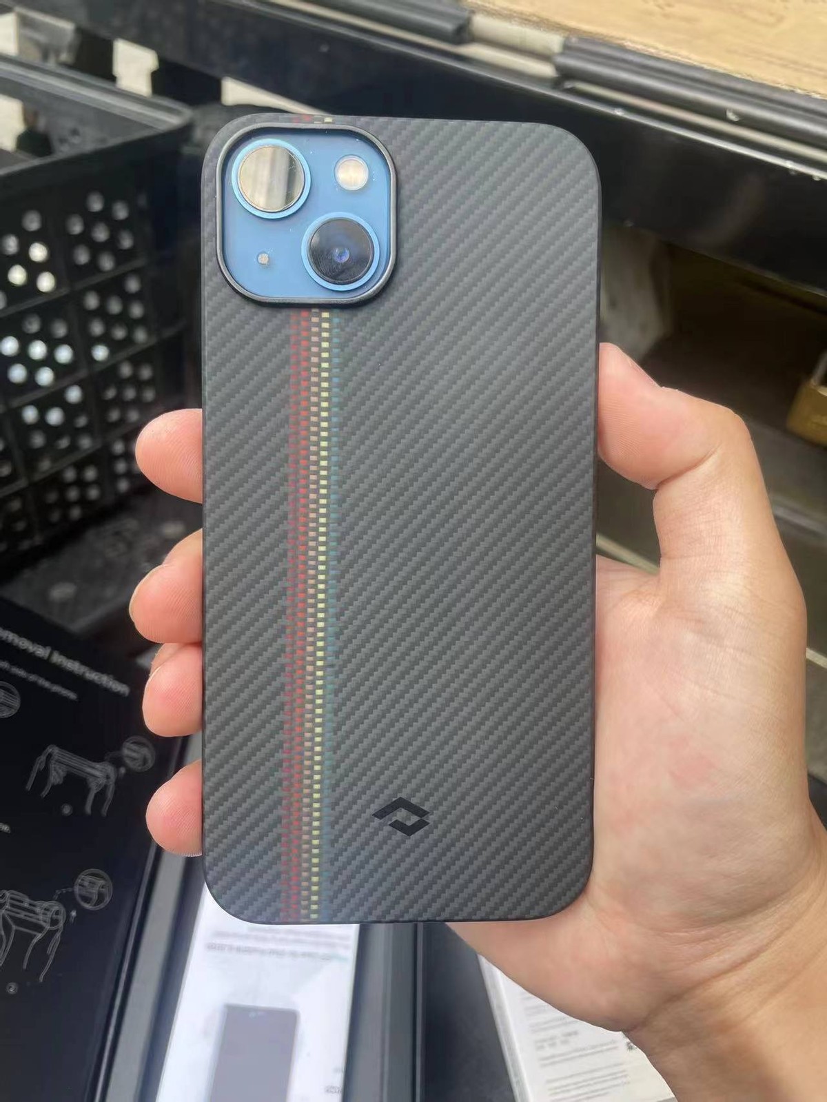 pitaka手机壳对比苹果原装壳,pitaka手机壳什么材质