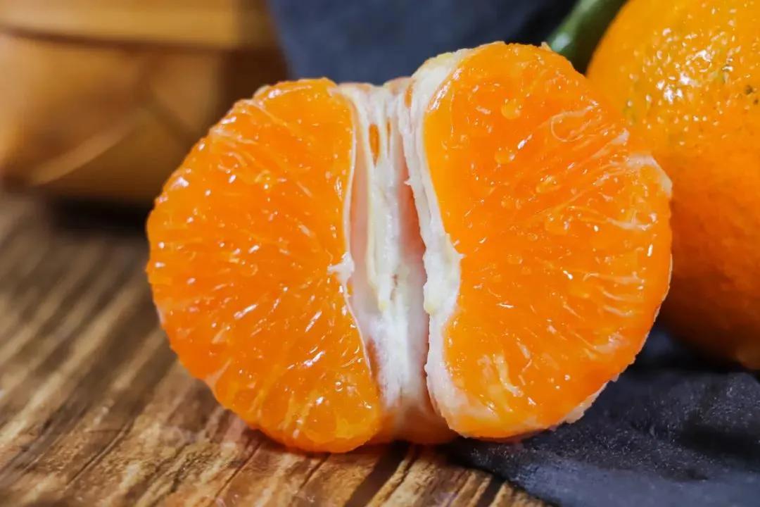 不愧是柑橘中的“lv”!比橙细腻,比橘味道浓郁,一口就忘不掉