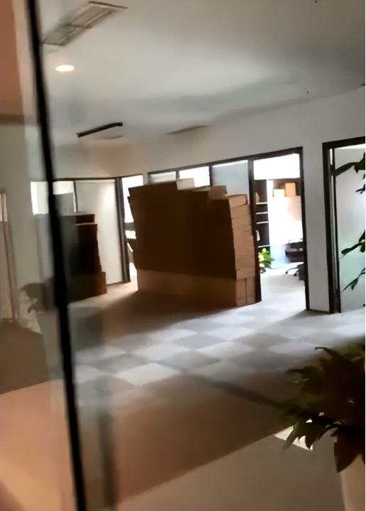 朋友圈卖特价酒茅台,朋友圈拉人头违法吗