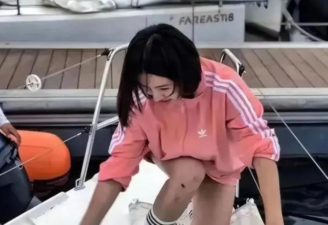 天门山翼装飞行女孩刘安全部视频,天门山翼装飞行女孩刘安照片曝光