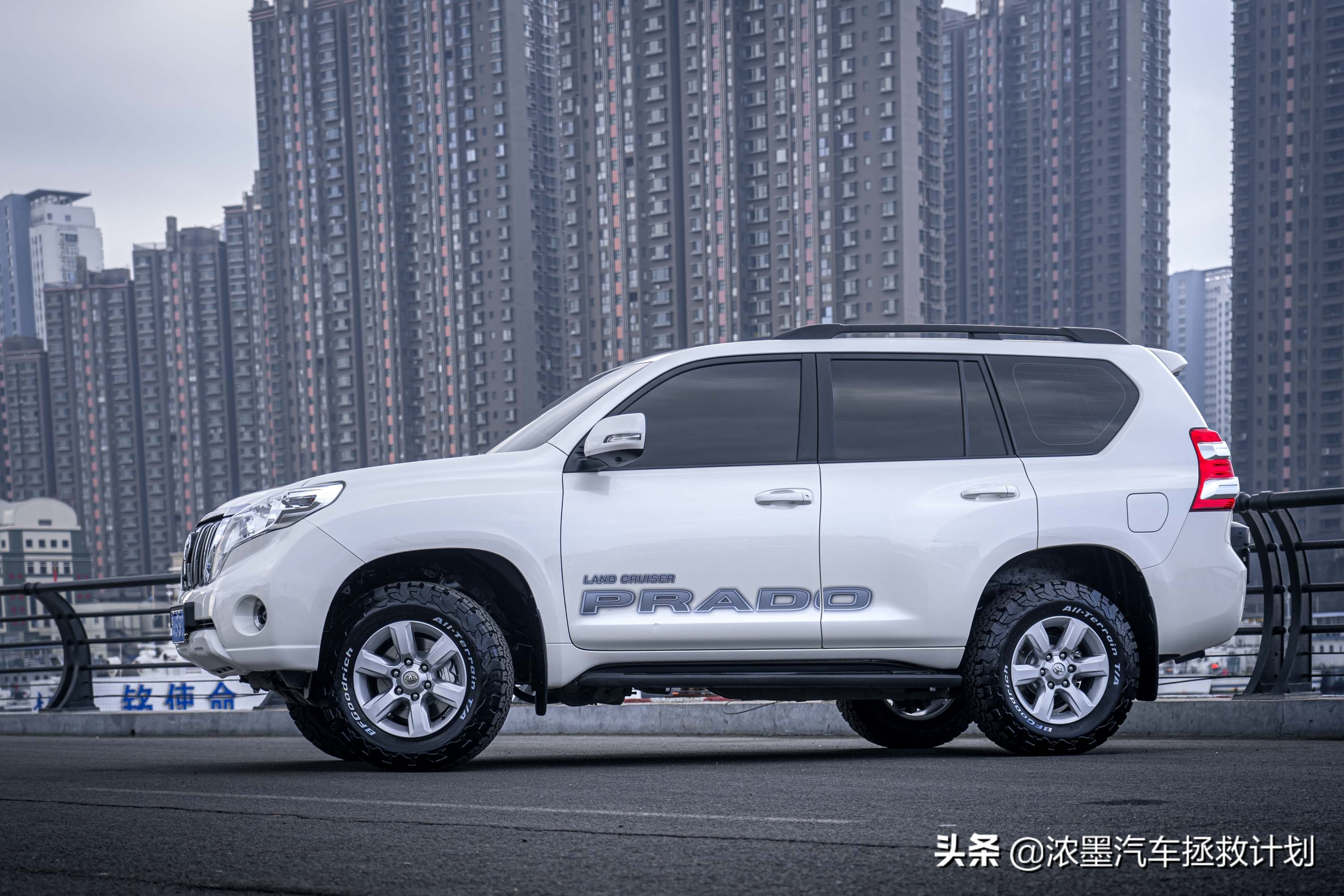 硬汉焕颜丰田普拉多续写越野传奇,修复翻新09年的丰田普拉多