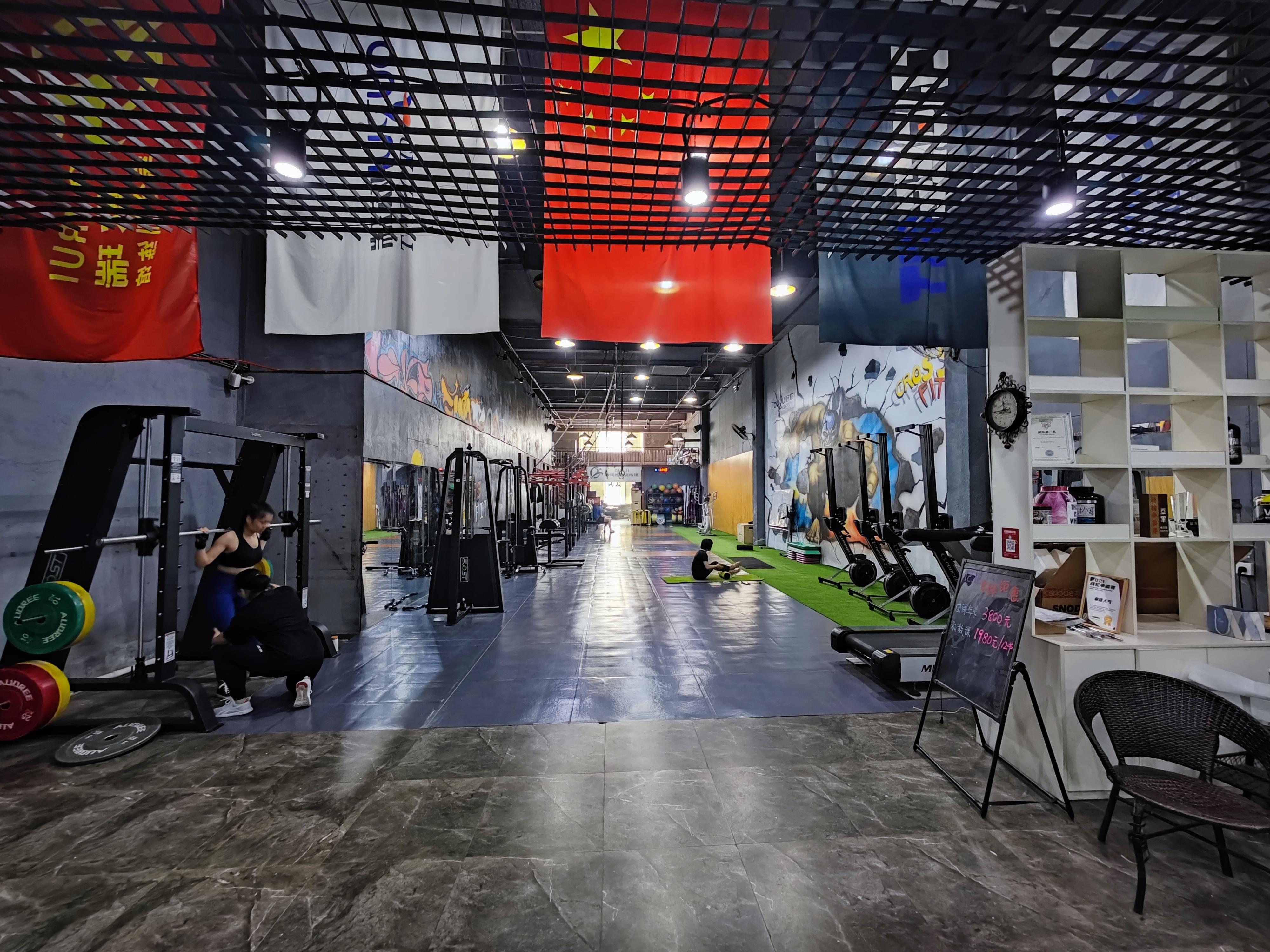 椭圆机相对跑步机的好处,椭圆机跑步机运动效果一样吗