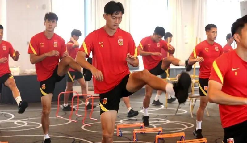 中国男足国家队最新集训名单,2021中国男足集训