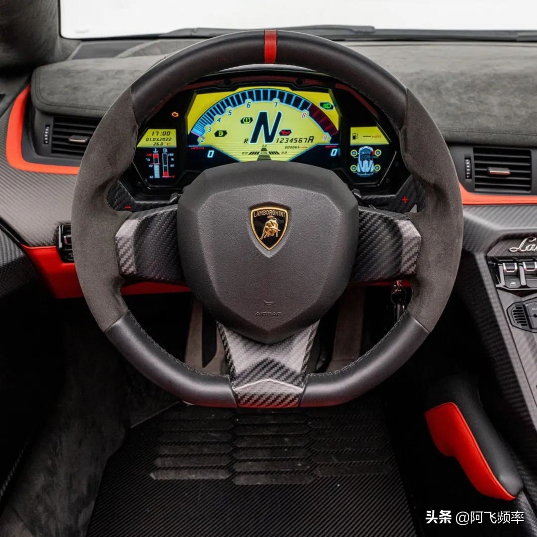 世界唯一一辆兰博基尼,兰博基尼毒药敞篷全球限量多少辆