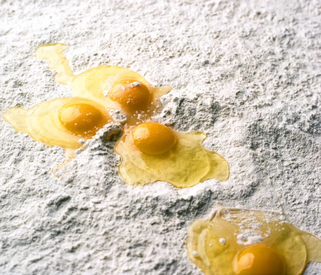 疫情下艰难生活的打工者,疫情下艰难生存的90后创业者