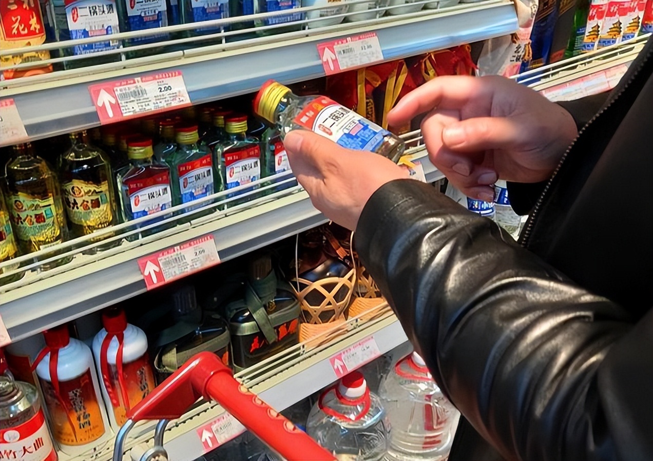 酒后第二天喝还魂酒有用吗,喝酒喝回魂酒有用吗