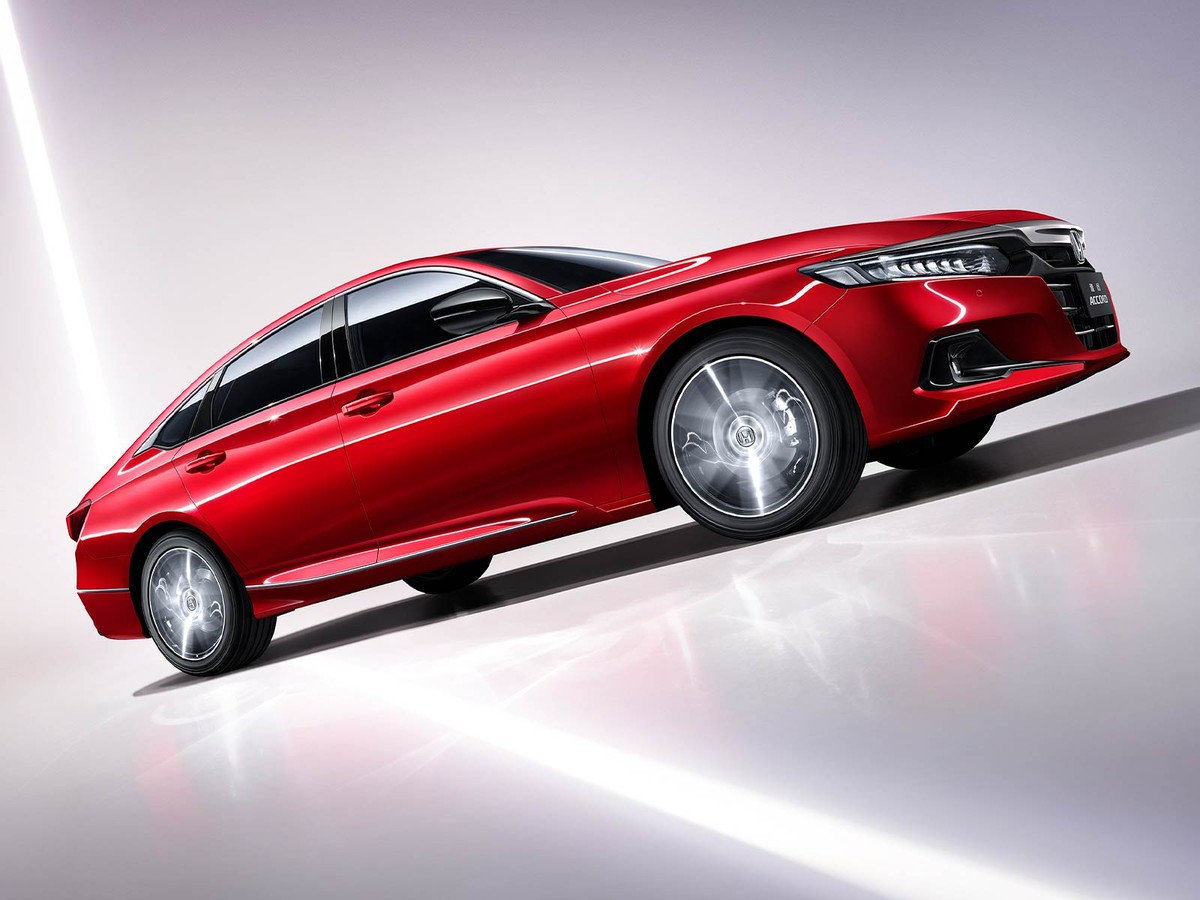 新款君威和思域选哪个,君威1.5t与雅阁1.5t选哪个好