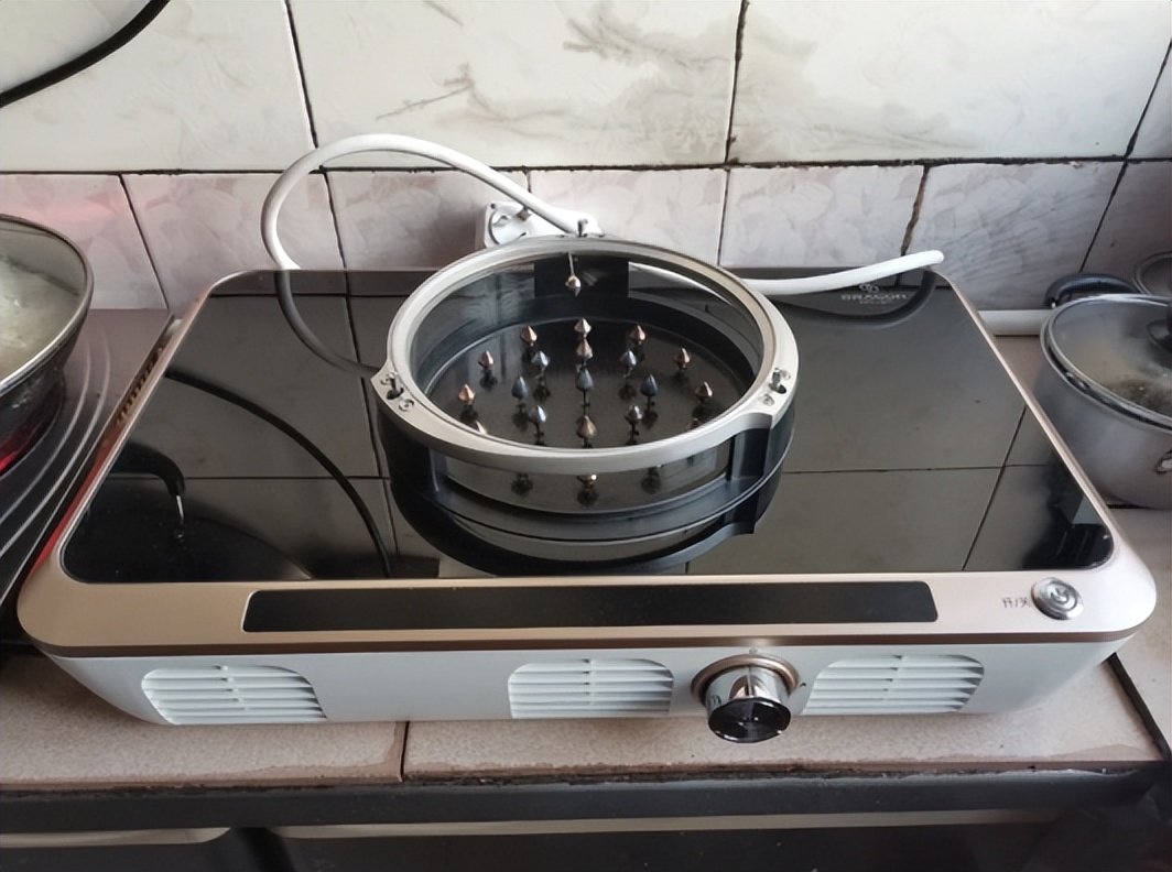 用电生火的电火灶，是噱头还是神器，以后会取代燃气灶吗？