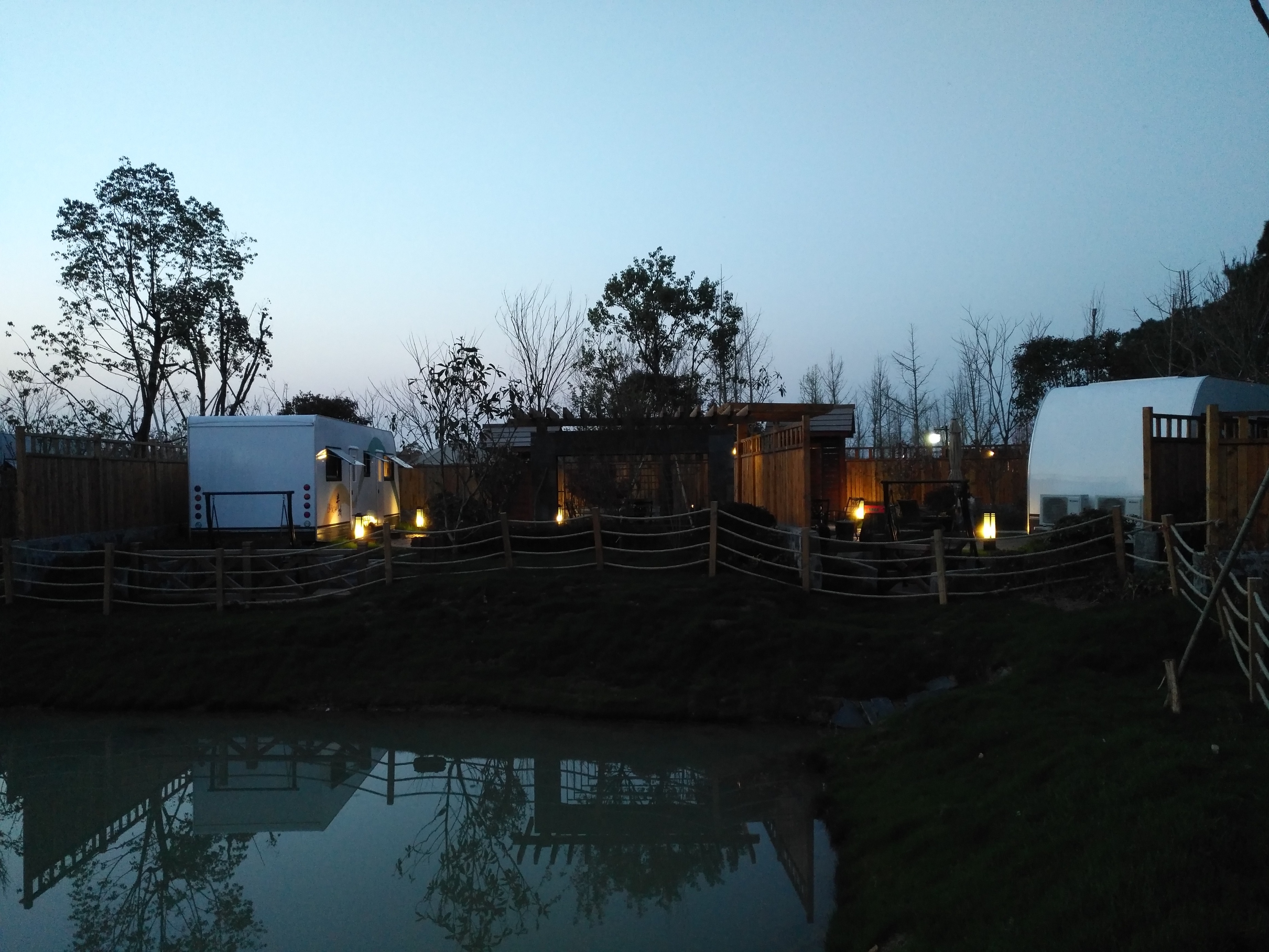 南京桠溪慢城风情小镇,南京房车露营旅游攻略