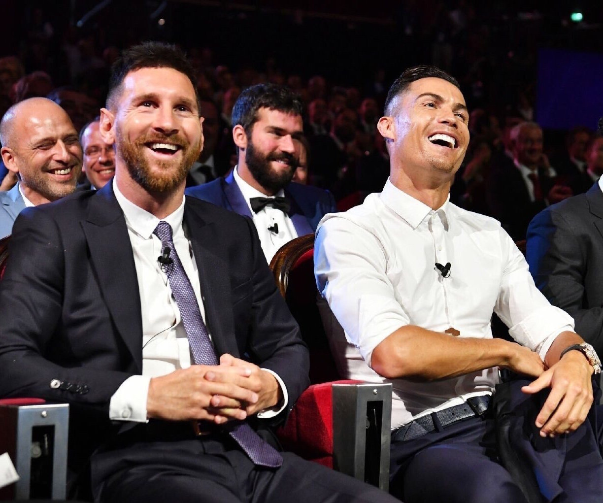 世界杯最强阵容梅罗领衔,历届金球和世界足球先生