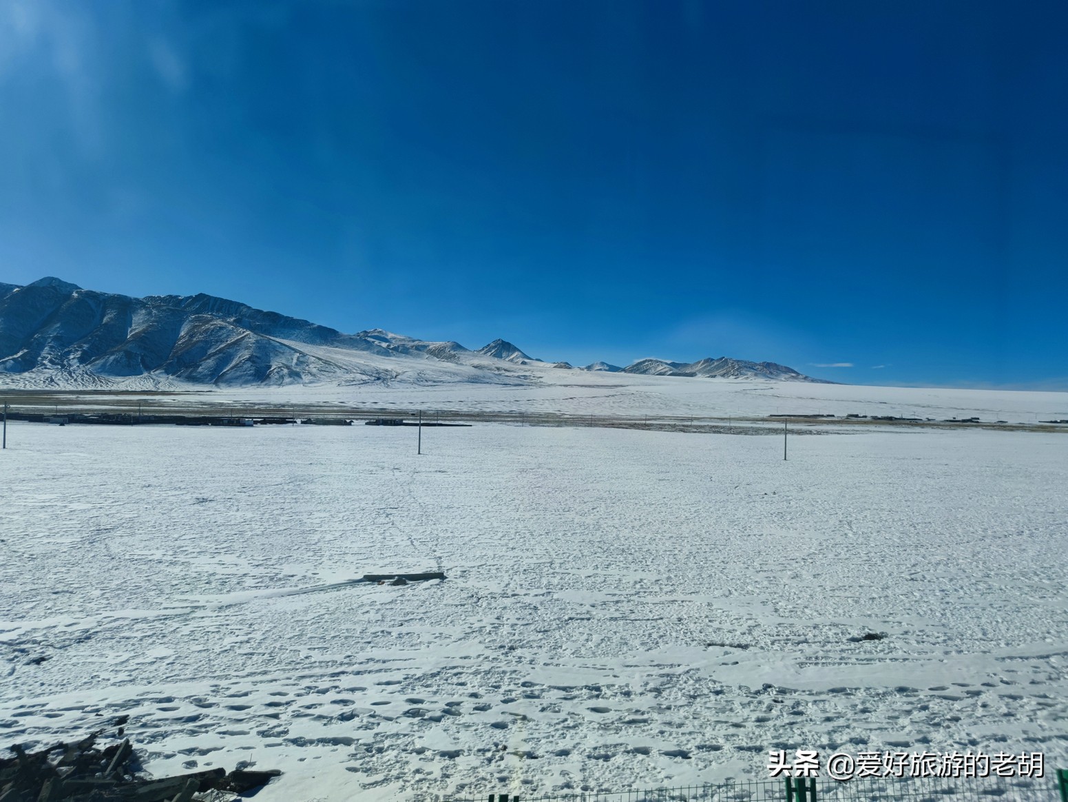 坐火车旅行最美线路来回,乘坐火车记录沿途风景