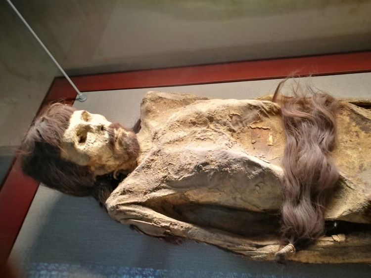 楼兰美女古尸在哪出土的,楼兰美女古尸距今有多少年