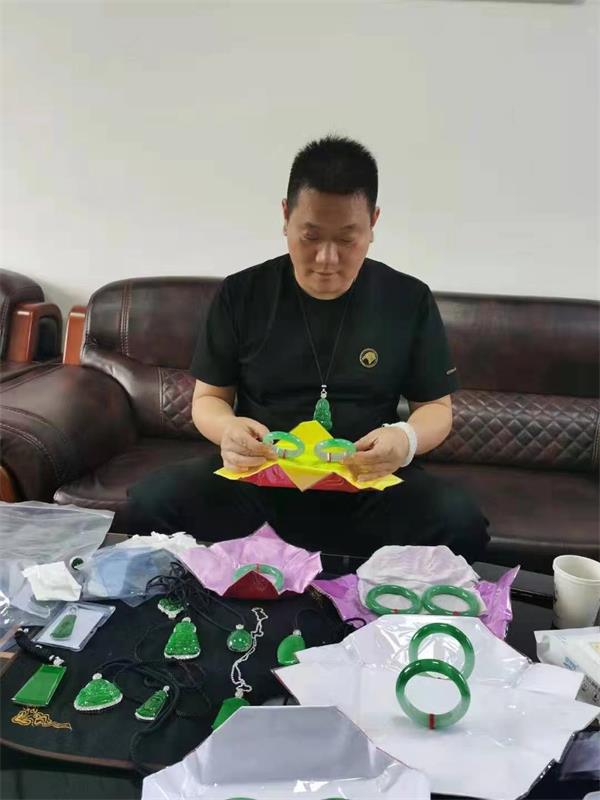 鐜夌煶涓撳閴磋祻,鐜夌煶閴磋祻澶у笀璇佷功