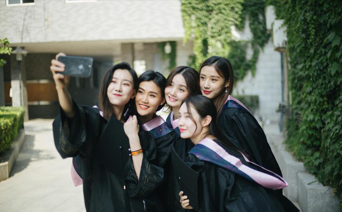 甯堣寖涓撲笟鐨勫嚭璺拰鐜扮姸,甯堣寖浼氳秺鏉ヨ秺闅惧悧