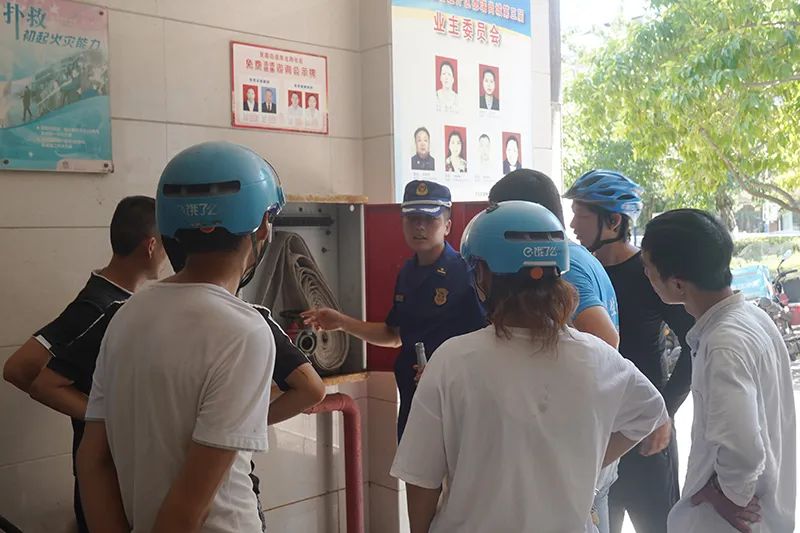 暑期培训机构消防安全无小事,消防安全培训正在直播