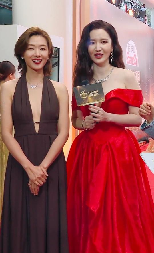 万茜张萌参加盛典的图片,李小冉出场美艳众人