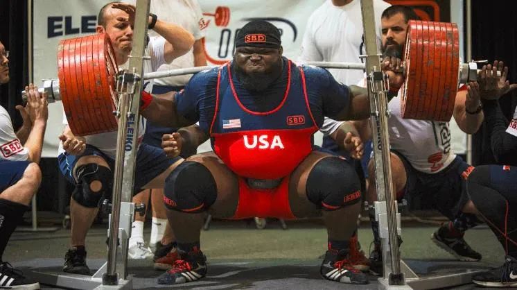 力量举能长肌肉吗,能挺举100斤力气算大吗