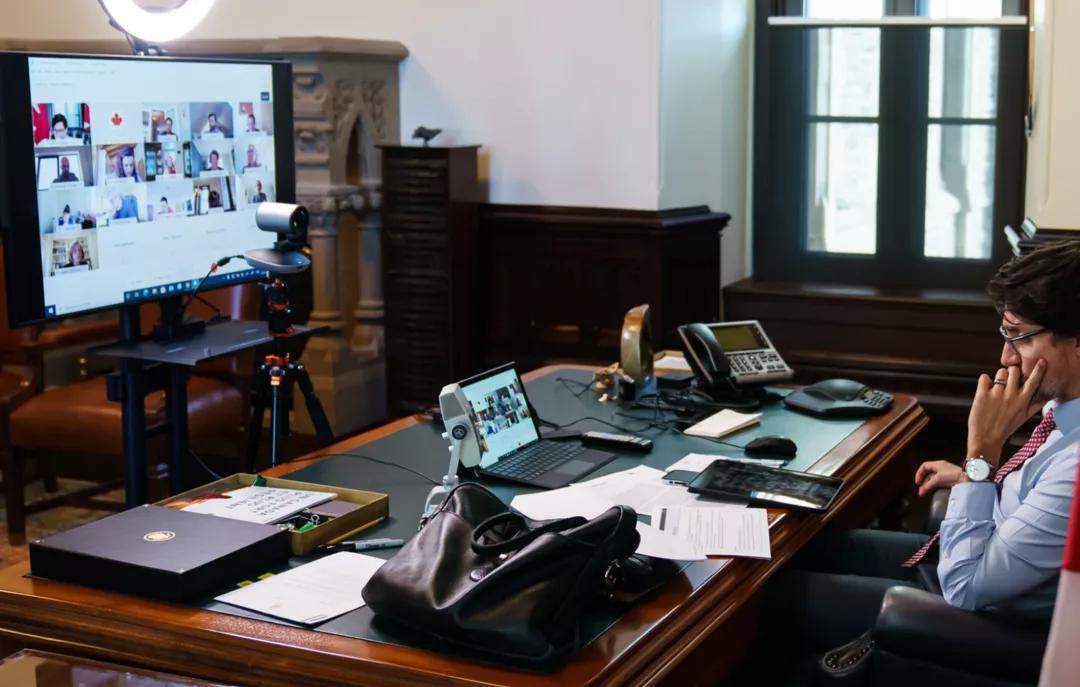 特鲁多个人图片,特鲁多贺新年