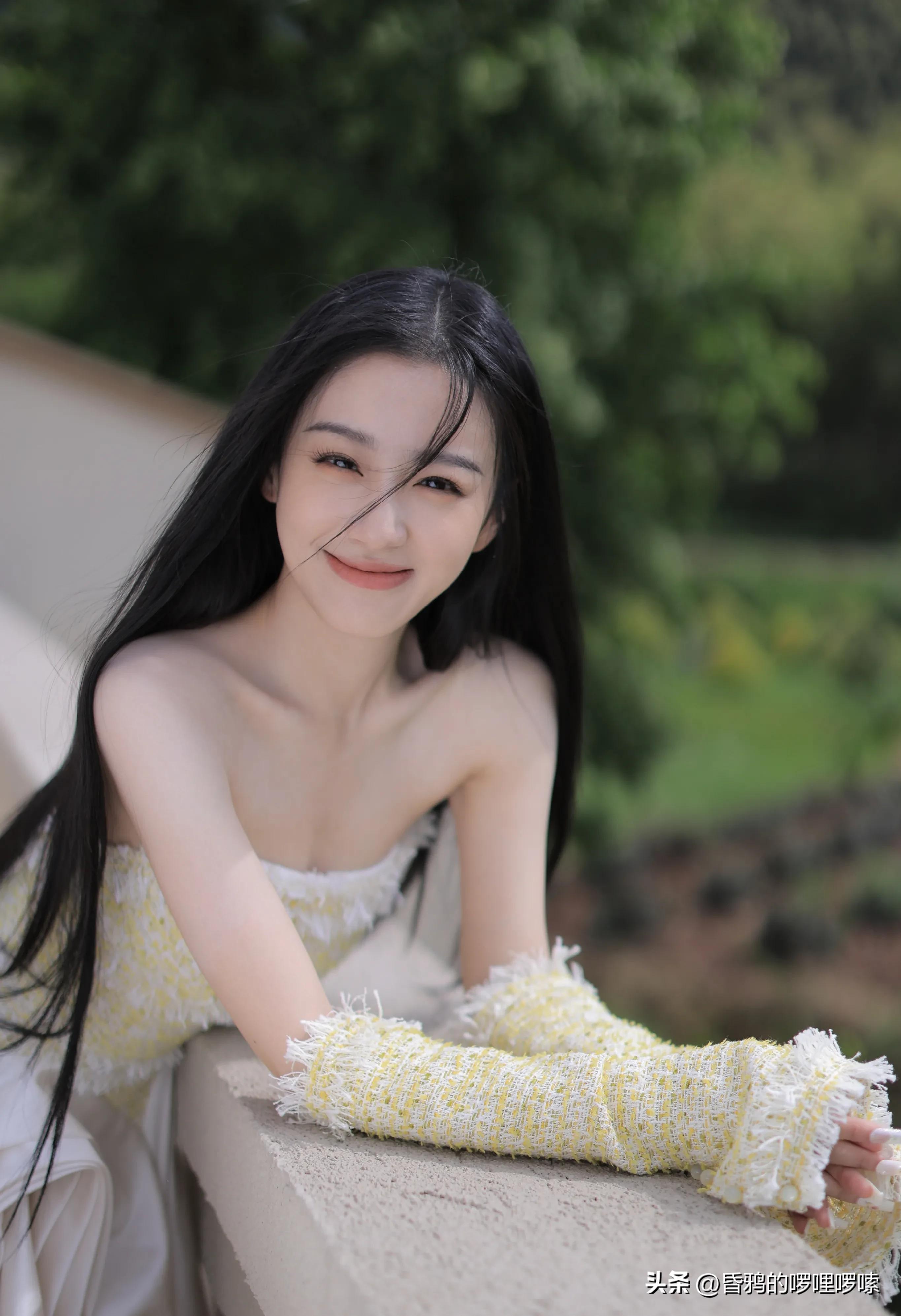 什么是又纯又欲?看看包上恩就知道了