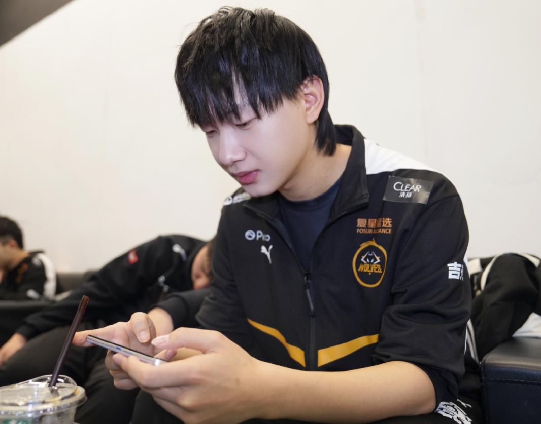 kpl勇士榜久哲,kpl首周最佳阵容