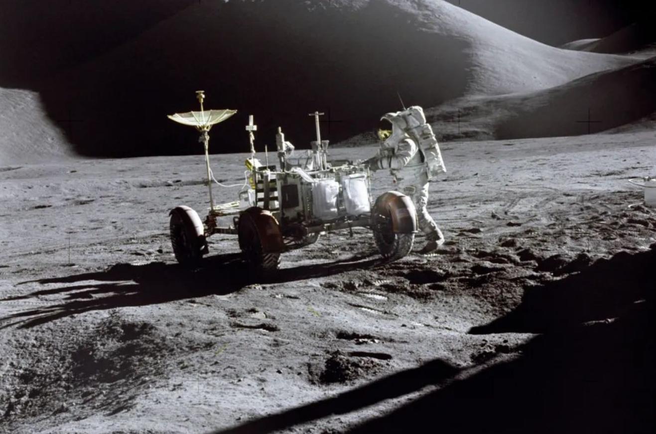 阿波罗登月遇到的神秘事件,阿波罗登月发现的五大疑点