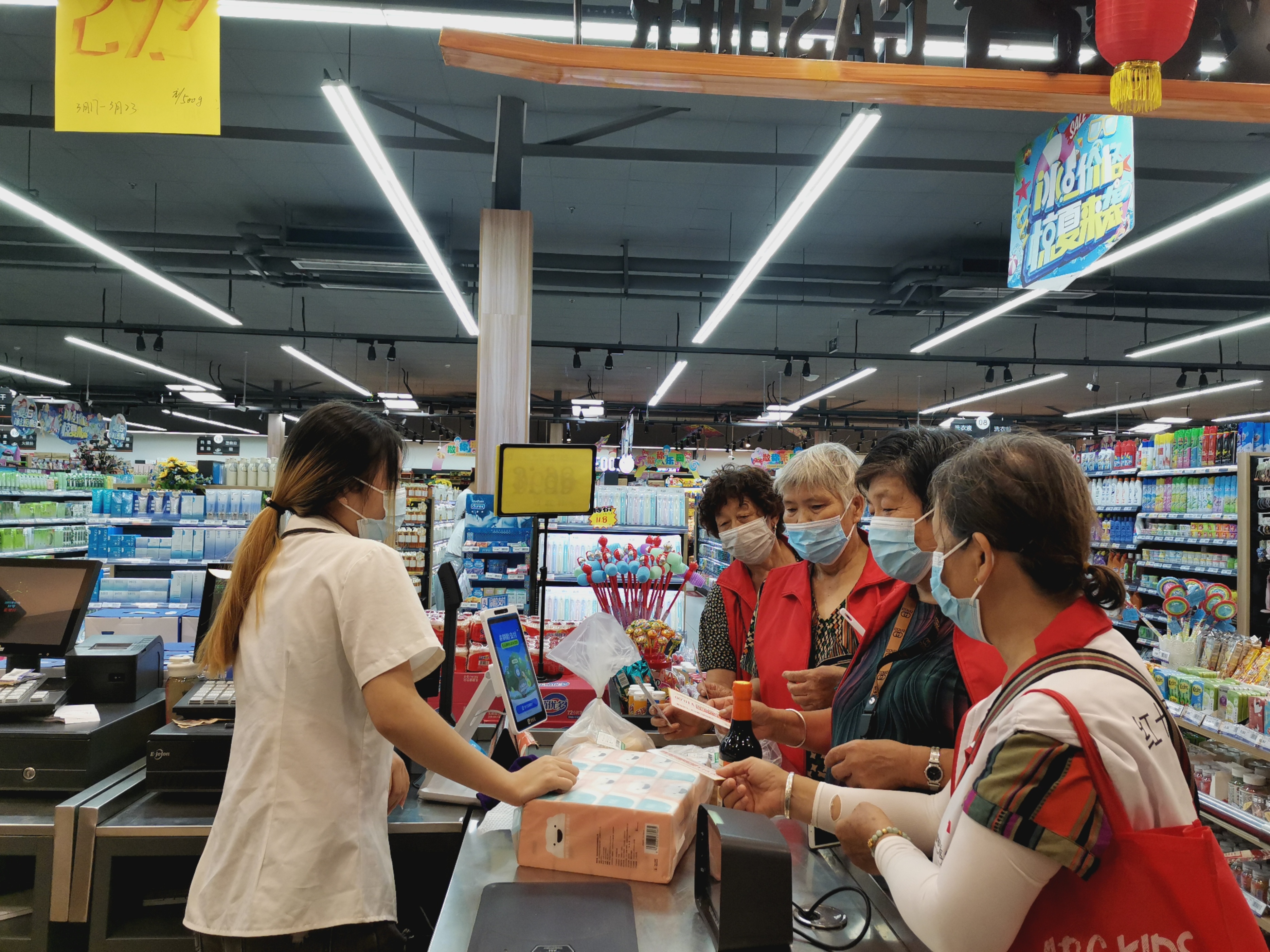 汇聚爱心传递社会正能量,汇聚公益爱心携手互助前行