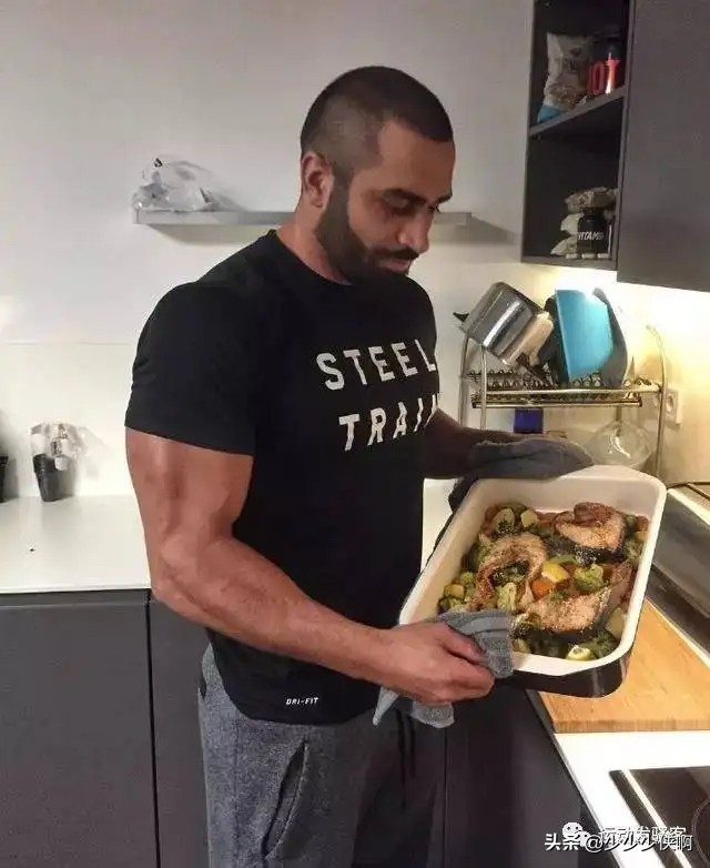 一星期不锻炼蛋白粉可以吃吗,健身时候吃蛋粉好还是不吃好